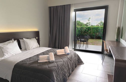 Agios Serafim Hotel | Megara Hotel