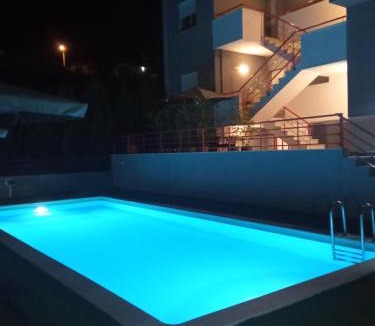 Nea Iraklitsa House | Melia Luxury Suite with pool