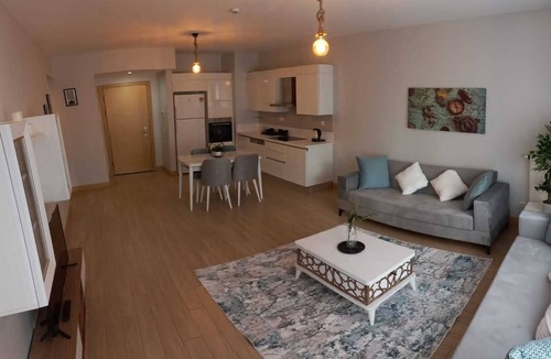 Bagcilar Apartment | Metro station 100 meters away and best for your family with balcony...
