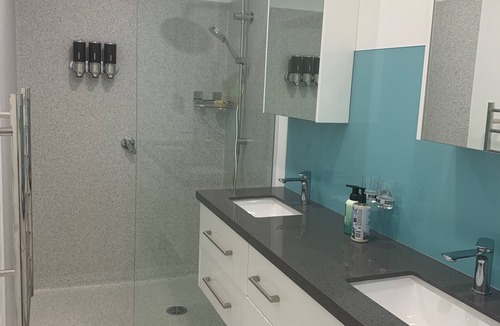 Southport Apartment | Mi Tall Story located at the beautiful town of Southport