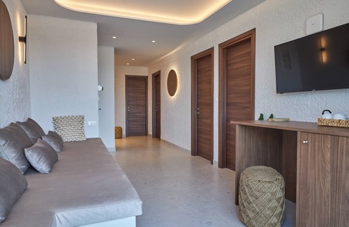 Malia House | Mila Malia Suites