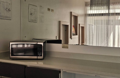 Naranjito Apartment | Mini Apartment self contained sleeps 4.