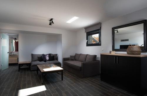 Preveza Villa | Mirazur Seafront Sunset Villa