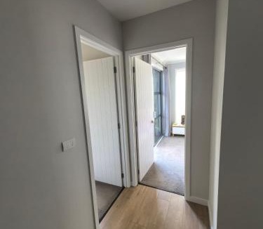 Hamilton House | Modern 2 Bed Self Contained Suite
