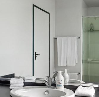 Gisborne Apartment | Modern 2-Bedroom Apartment 3km to CBD