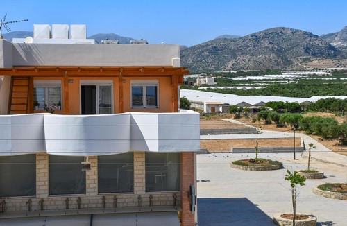 Koutsouras Apartment | Modern 2bedroom flat with spacious balcony