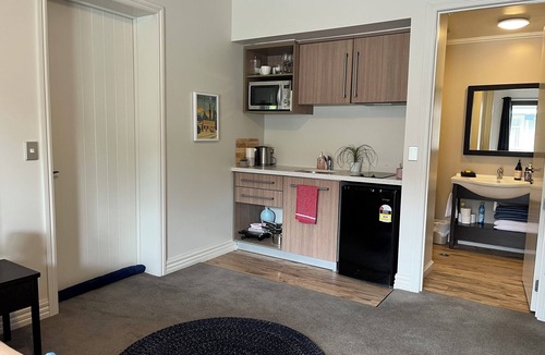 Cardrona Apartment | Modern and spacious studio apartment in the beautiful Cardrona Valley