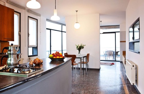 Galata Apartment | Modern apartment with stunning views