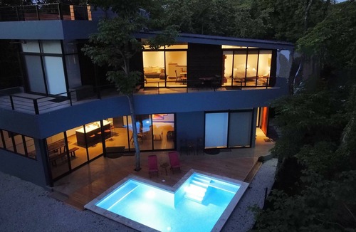 Avellanas Beach House | Modern Beach Home with Pool & Rooftop - 150 metros