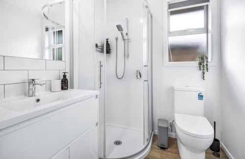 Hamilton House | Modern, Central and Classy - By KOSH BNB