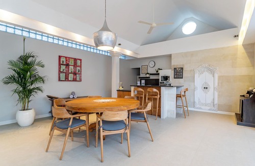 Nakula Villa | Modern Clean 2BR Seminyak Pvt. Pool + Rooftop