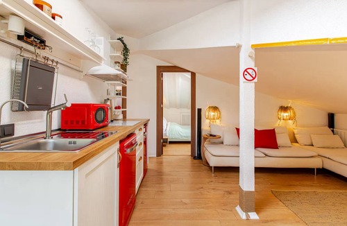 Etiler Apartment | Modern Couples Attic apt w/terrace near coffeeshop