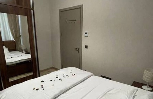 Bagcilar Apartment | Modern deluxe 1+1 living apartment near Mall of Istanbul