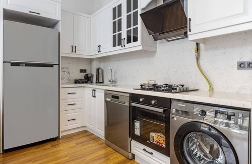 Osmanbey Apartment | Modern Furnished Comfy 2+1 Flat in Sisli