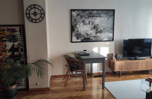 Erenkoy House | Modern Istanbul Flat Near Bagdat Street & Transit Hubs