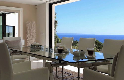 Badia de Palma House | MODERN LUXURY VILLA, SEA / MOUNTAIN VIEW, SOUTH FACING, PRIVATE POOL, 5 MIN. TO THE BEACH