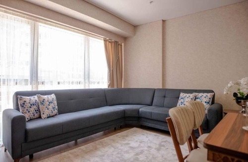 Mustafakemalpasa Apartment | Modern residence in a complex with pool