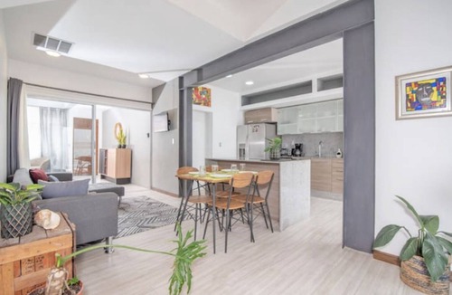 Mata Redonda Apartment | Modern Sabana Duplex 1BDR