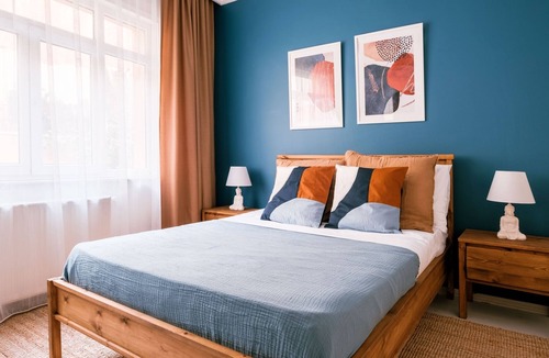 Tophane Apartment | Modern Spacious Flat w Balcony 5 min to Taksim