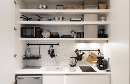 Ilisia Apartment | Modern Studio, Walking distance to Kolonaki & The Ilisian
