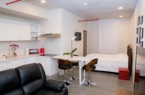 La California Apartment | Modern Sunset View Apartment in San José