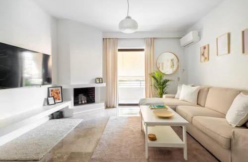Palaio Faliro Apartment | Modern Two-Bedroom Haven near Paleo Faliro Beach