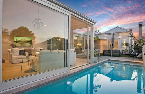Grey Lynn House | Modernised Heritage Villa in Grey Lynn
