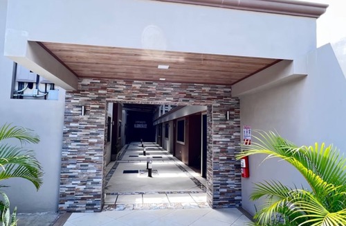 San Antonio de Belen Apartment | Moken Place A-C in San Antonio