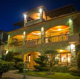 Loutraki House | Morfeas Guesthouse