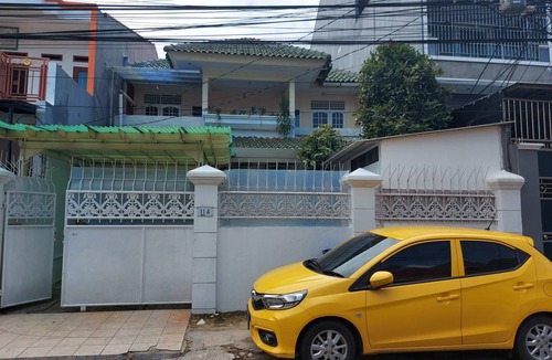 Cideng House | Motel ∙ 8 guests