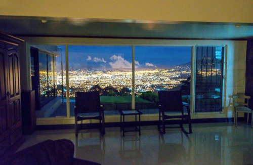 Aserri House | Mountain Home Overlooking The San Jose' Valley