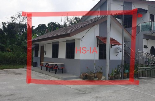 Merbau Sempak Cabin | Mri Homestay Sg Buloh - Studio Unit with Chargeable Private Pool