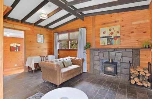 Gray House | Mt Elephant Forrest Cabin