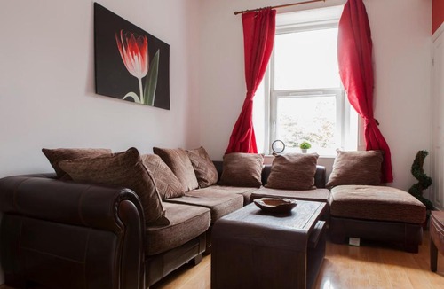 Bruntsfield Apartment | My Meadows, City Centre Apartment, Sunny&Spacious