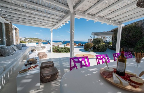 Xilokeratidi Villa | My Rental Homes - Seaside villa with private pool and sea view
