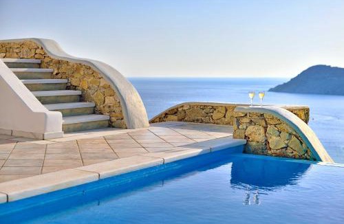 Elia Villa | Mykonian Dianthus