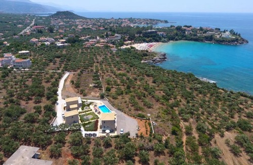 Lefktron Villa | Mythos Villas