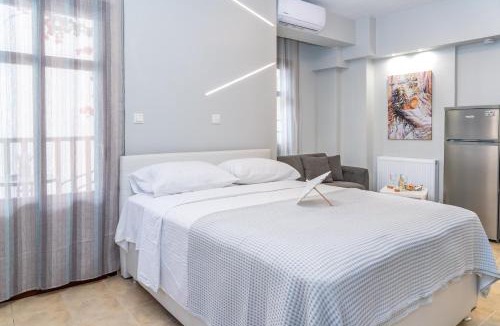 Ano Poli Apartment | Naos Studio with free private parking of stayinthess