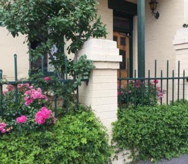 Hobart Central Business District Hostel | Narrara Backpackers Hobart