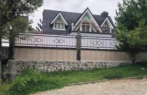 Cipanas Villa | (NC4-10)Royal villa- Four bedrooms with pool