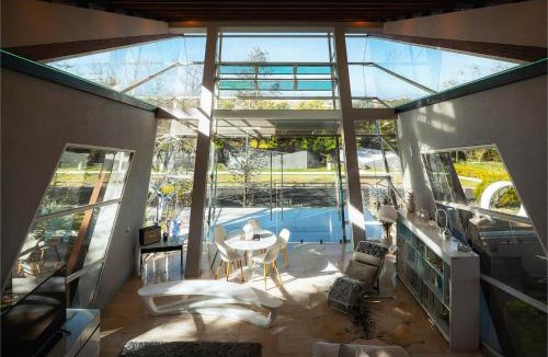 Roble Villa | Nebulae Loft Design Stay with Jacuzzi & Firepit