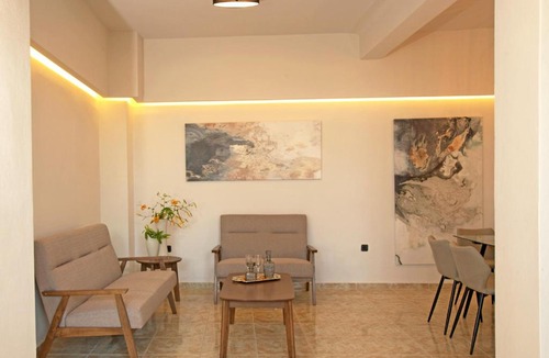 Gournai House | Nereides Home