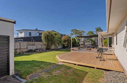 Cooks Beach House | Nest by the Beach - Cooks Beach Holiday Home