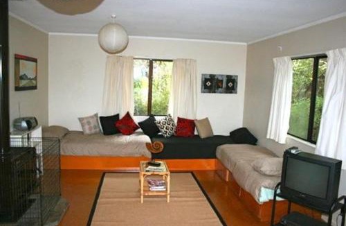 Pukawa House | Nestled Atop the Lane - Pukawa Bay Holiday Home