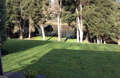 Ulverstone Apartment | Nestled on the picturesque Leven River