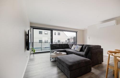 Christchurch City Centre Apartment | New 3BR with garage - Central Stay Near Christchurch Best