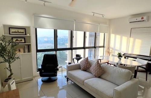 Putrajaya House | NEW Designer Condo - Panoramic Forest View - Steps To IOI City Mall - Your Best Urban Retreat