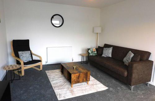 East Kilbride House | NEW - Large Fully Renovated House in East Kilbride