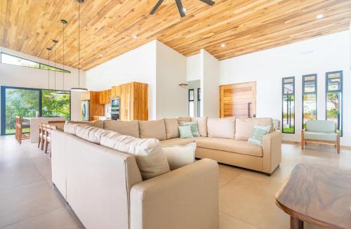 Tres Rios House | New! Luxury-4 Suites-private Pool-ocean Views