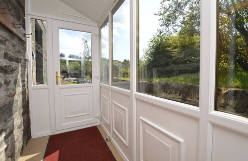 Cairnbaan House | NEW SUMMER 2023 - Cairnbaan, an inviting cottage, canal views, pet friendly